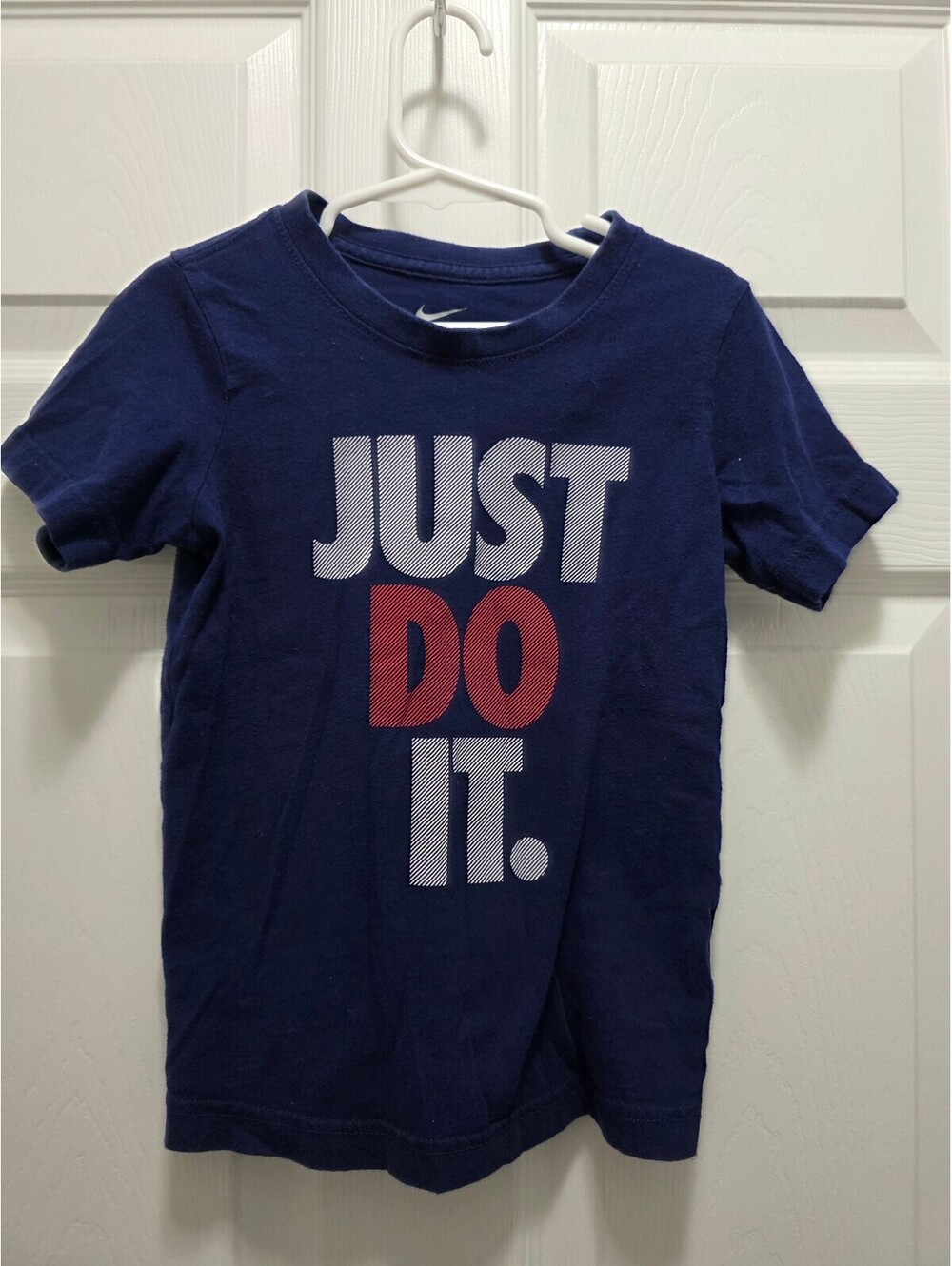 Nike Boys' Navy Blue 'Just Do It' T-Shirt Size 6